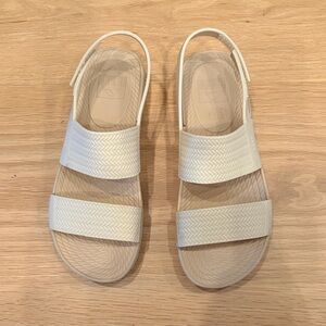 Reef Women's Cream Slingback Dual-Strap Sandals